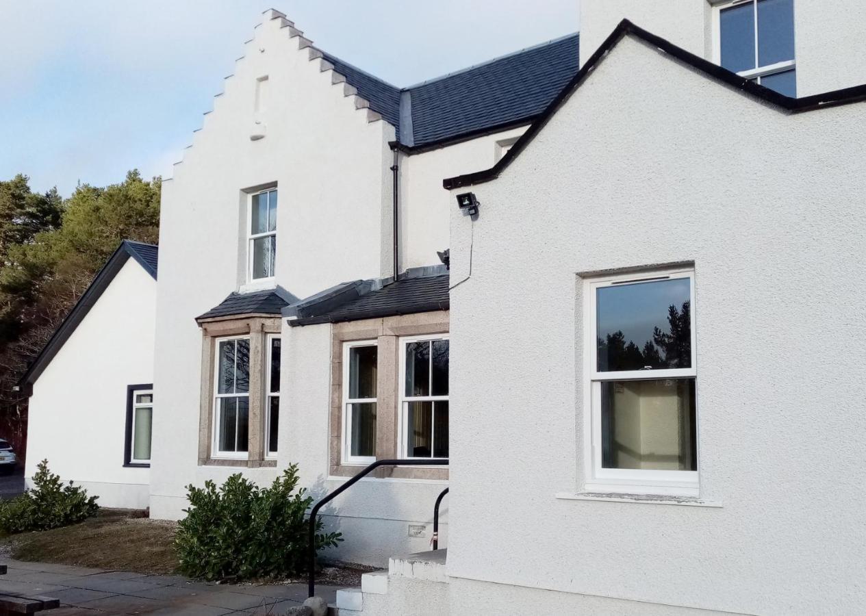 Cairngorm Lodge Youth Hostel Loch Morlich Exterior foto